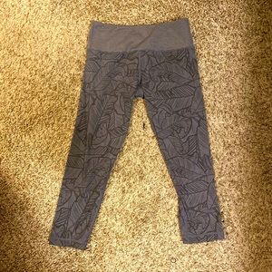 Never worn yoga pants